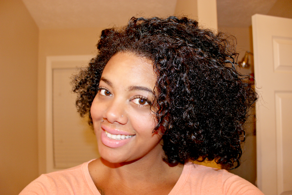 CurlMix is a DIY hair care box for naturally curly hair. Read more about how the December Box rocked my curls at www.aaronicabcole.com