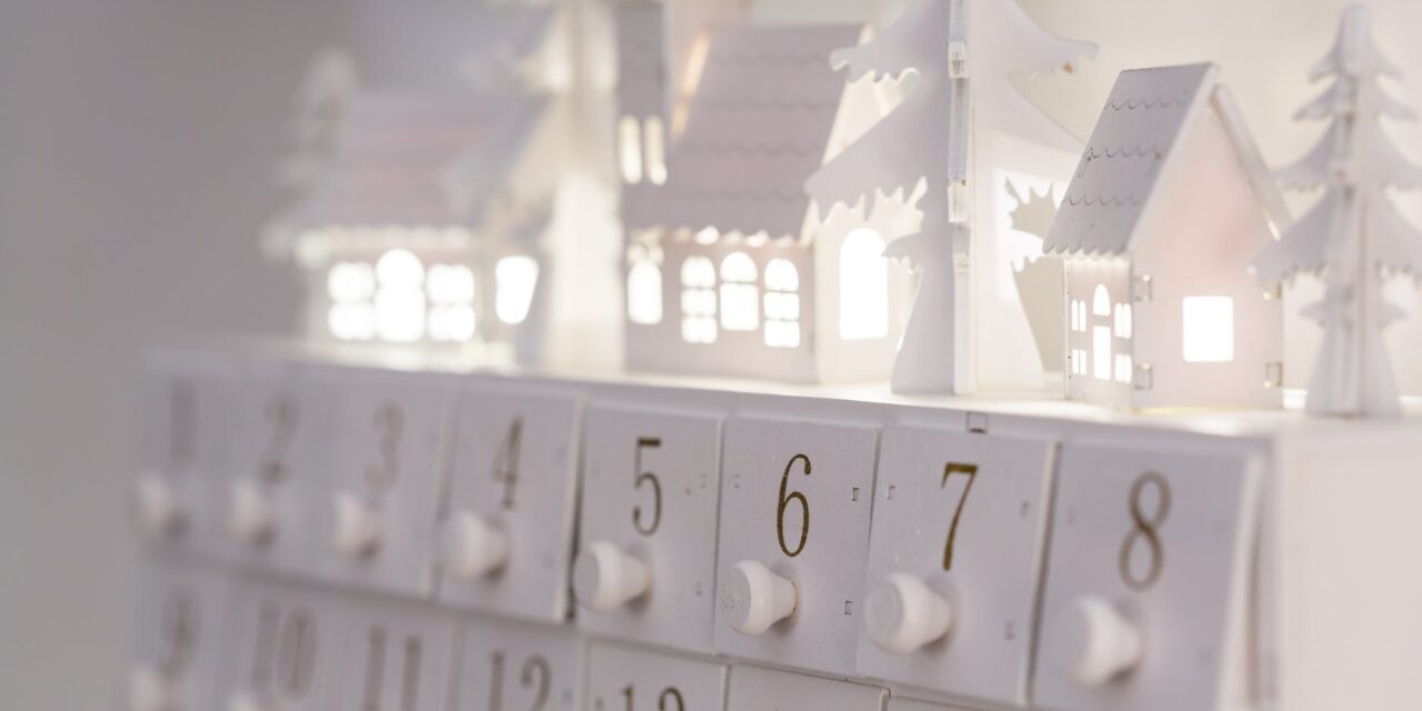 75 Advent Calendar Stuffers {Plus Printable}