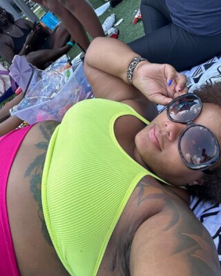 ☀️p a r k  d a y☀️

It is literally 100 degrees outside but I needed to hang with my girls. I’ve been working on living more this year and being more present.

I love working and I don’t want work to be my life. The pandemic made me forget what it was like to hangout, live, leave my house. Even though cases are picking back up, I don’t want to forget the beauty of life.

So my besties and I are sweating our lives away outside at the park while catching up. Thank goodness for the cooler bag that @betterthanbooze sent me! It was perfect to toting ice, water and snacks!!!